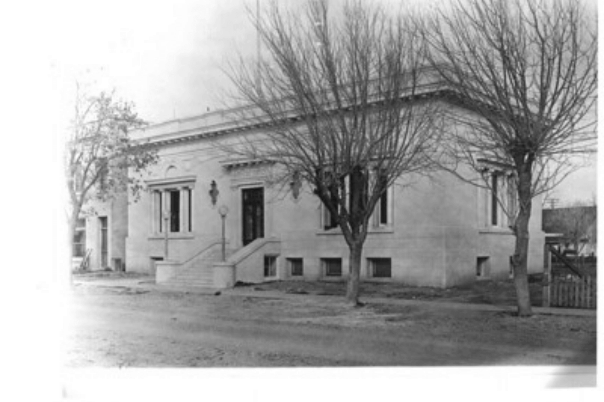 Dixon Carnegie Library Dirt Road